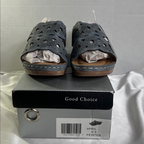 Good Choice April Pewter Chic Women's Gray Wedge Sandals Women’s Size 6.5 New - Picture 2 of 6